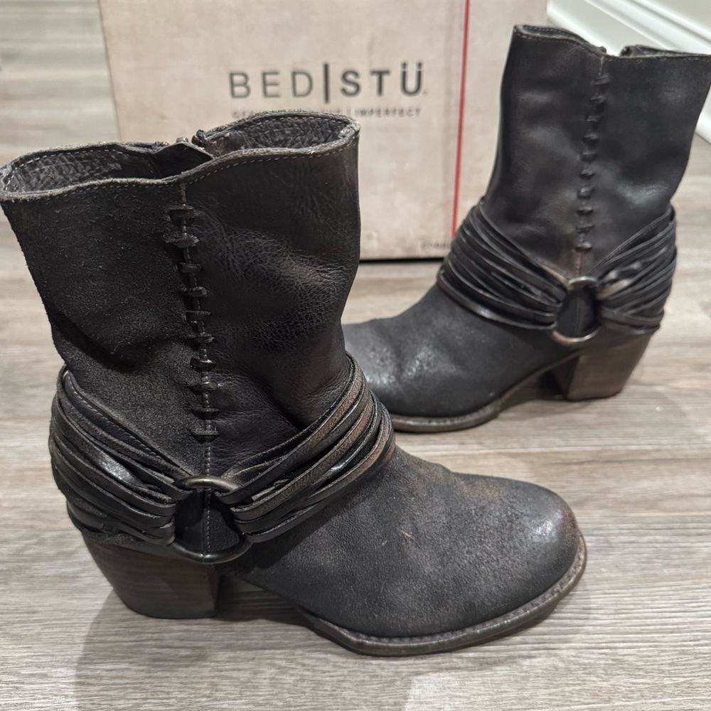 Bed Stu Rea Black Rustic Leather O Ring Moto Bootie Boots